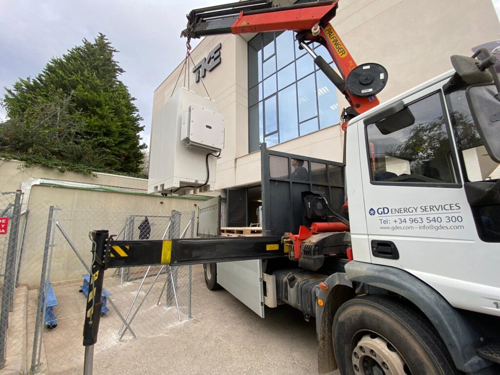 Imagen de instalación de de un sistema de almacenamiento energético BESS (Battery Energy Storage System). 